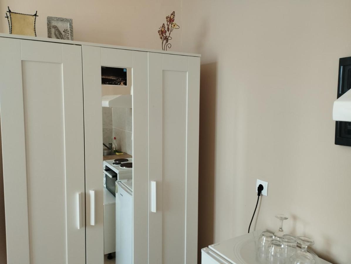Apartment στη στοά βαρβουτσή στούντιο νούμερο 4 Kalamata